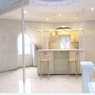 Хотів. Оренда сучасного  будинку в  зеленому передмісті Києва.