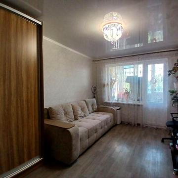 Продаю 2к/к Новозаводская 10