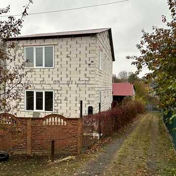 Приватний будинок в районі 1-ї міської лікарні