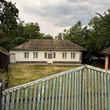 Продам будинок у селі Ганьківці