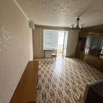 Продаж 1-кімнатної квартири в центрі Канева