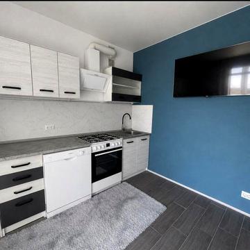 Продам велику 1к квартиру з гарнрим ремонтом 53 м2 та автономність,газ,резервне живлення.