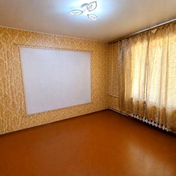 Продам 3 кімнатна квартиру з гаражем в м. Богачеве центр міста