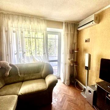 Продам 2 квартиру метро 23 Августа , рядом с кинотеатром 4/5