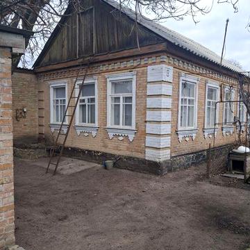 Продам будинок з земельною ділянкою