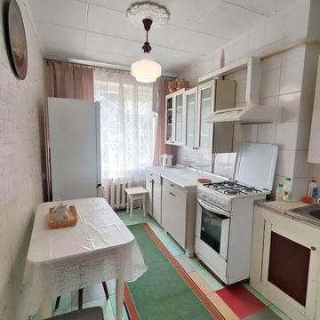 Продам 2 кімн квартиру около Макдональдса, Червоний Камінь