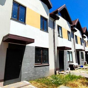 Продам 3-поверховий будинок в Червоному Хуторі. Можна під Є-Відновлення та Ваучер (175-819)