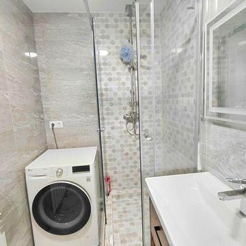 Оренда 2 кімнатної квартири з АВТОНОМНИМ опаленням та гаражем біля будинку