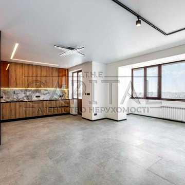 Продаж видової 4-кімнатної квартири 120 м² на ПЕЧЕРСЬКУ, у ЦЕНТРІ Києва, бул. Лесі Українки, 21А на 19 поверсі, поряд метро Печерська