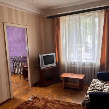 Продам свою 2к квартиру, без комісії, Дніпровський р-н, вул. Тампере