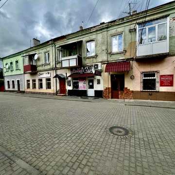 Продаж 2-х кімнатної квартири в м. Яворів. Центр, площа Ринок.
