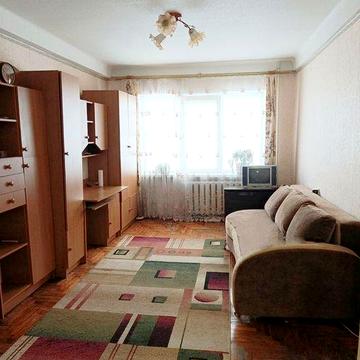 2 квартира Космос, вул Комарова