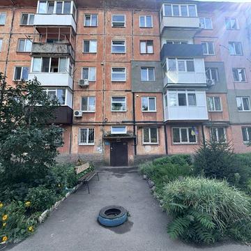 Продам квартиру под ремонт Герої Ато 94
