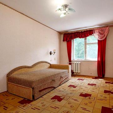Продаж 2-кім. квартири вул. Героїв УПА 76