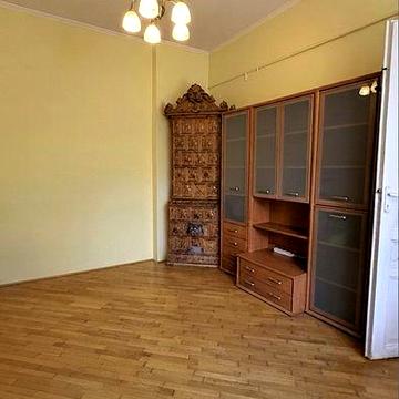 Продаж 2х. кімнатної квартири по вул. Шевченка- Кордуби , історичний центр міста