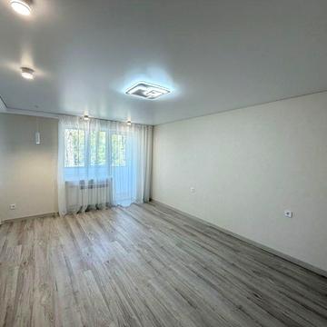 Продаж однокімнатної квартири в центрі міста (л1)