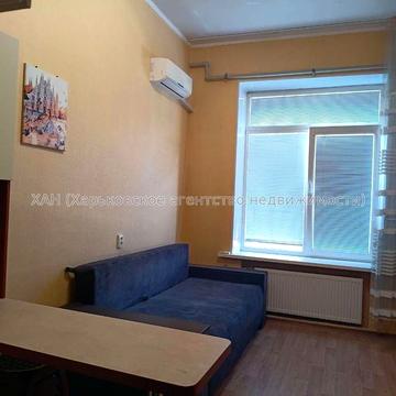Продается смарт-квартира, улучшенного типа, ул. Большая Панасовская Е69