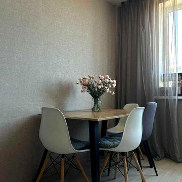 Продам 2 ком квартиру ул. Архитекторская . Евроремонт. Генератор. Паркинг.