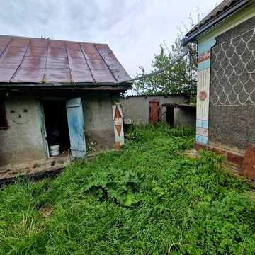 Продам, обміняю  будинок .