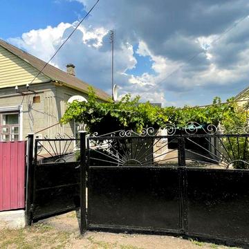 Продам будинок  м.Помічна