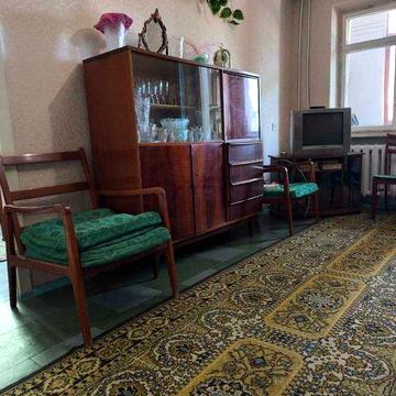 Продам 3-комнатную квартиру по улице Вячеслава Чорновола