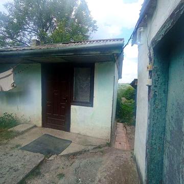 Продам невеликий будинок