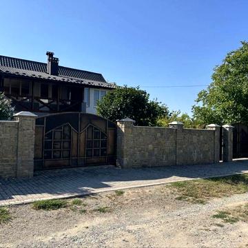 Продам будинок у  Камянць- Подільському