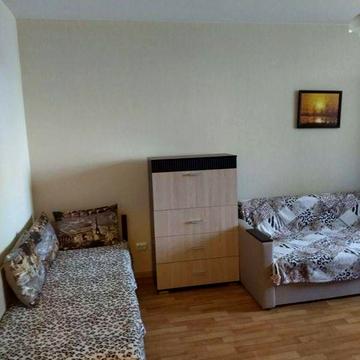 Однокімнатна квартира від власника по вул. Небесної Сотні