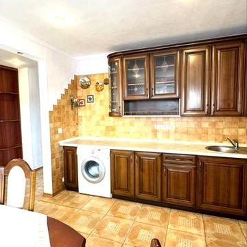 Продам 3к квартиру в Кадетскому Гаю