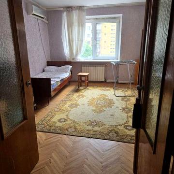 Здається 2 х кімнатна квартира по вул.Легоцького