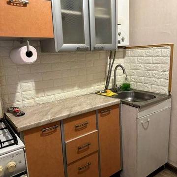 Оренда 2к кв на вул. Миру, перший поверх