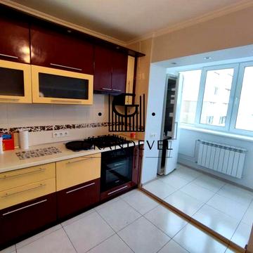 Продаж 3 кім. квартири, вул. Стуса Василя, Святошин, Київ