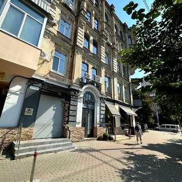 Двухкомнатная Тарасовськая срочно продам
