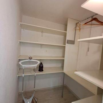 Продаж 3-х кімнатної квартири в Дніпровському районі, вулиця Новаторів 9