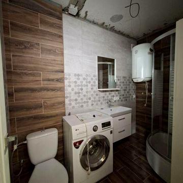 Продам простору 3х кімнатну квартиру з газовим опаленням на 1 поверсі/6,вул. Підгороднянське шоссе, район 1 лікарні..