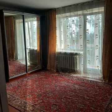 Однокімнатна каартира район Депот біля зупинки