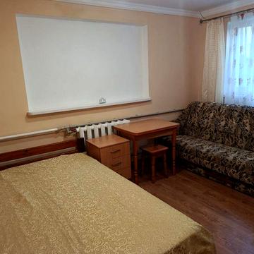 Здам 1км. квартиру  на Петропавлівській  борщагівці