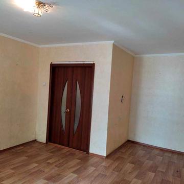 Продаю в Корабельном районе 1 к. крупногабаритную  квартиру на 1 этаже