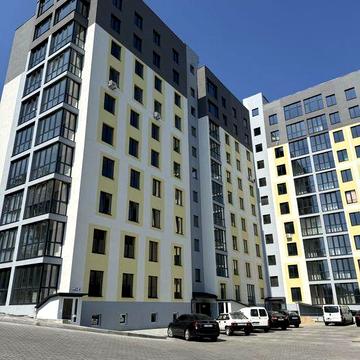 продається 3-х кімнатна квартира в новобудові (центр міста Умань)