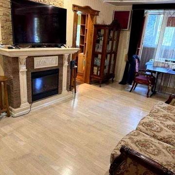 Продам 3 комнатную индустриальный район г.Харьков
