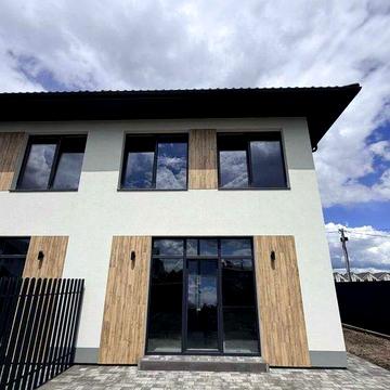 Продам дуплекс у Гатному, 93 м2. 2.84 сотки, Газ, Без комісії