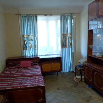 1 кім. кв-ра вул.Сірка (р-н Левандівка). 1/5ц. Меблі, побутова. 10тис.