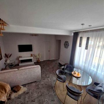 Терміновий продаж Таунхаусу з класним ремонтом | площа 100м² | газове опалення | пр. Перемоги 25/4
