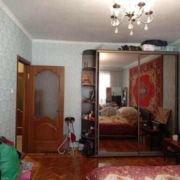 Продам 2-хкомн квартиру в центре города