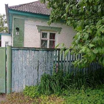 Будинок неподалік від центра