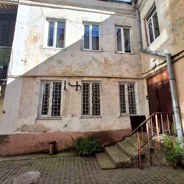 Продам 3-х комн.кв.  в  центре  58м2