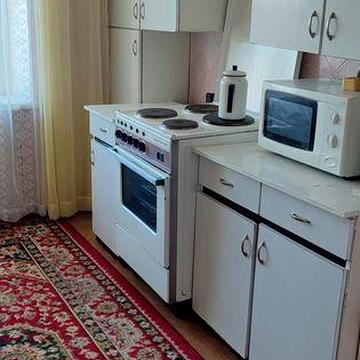 Продам 2х кімнатну квартиру по проспекту Левка Лукяненко!!