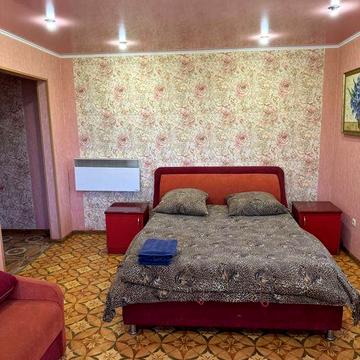 Квартира в центрі однокімнатна без посередників.