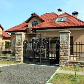 Продаж будинку Вишеньки