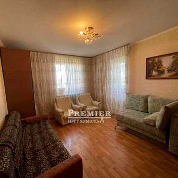 Продам 2-кімнатну квартиру загальною площею 40 м2 на вул. Бочарова/Добровольського.